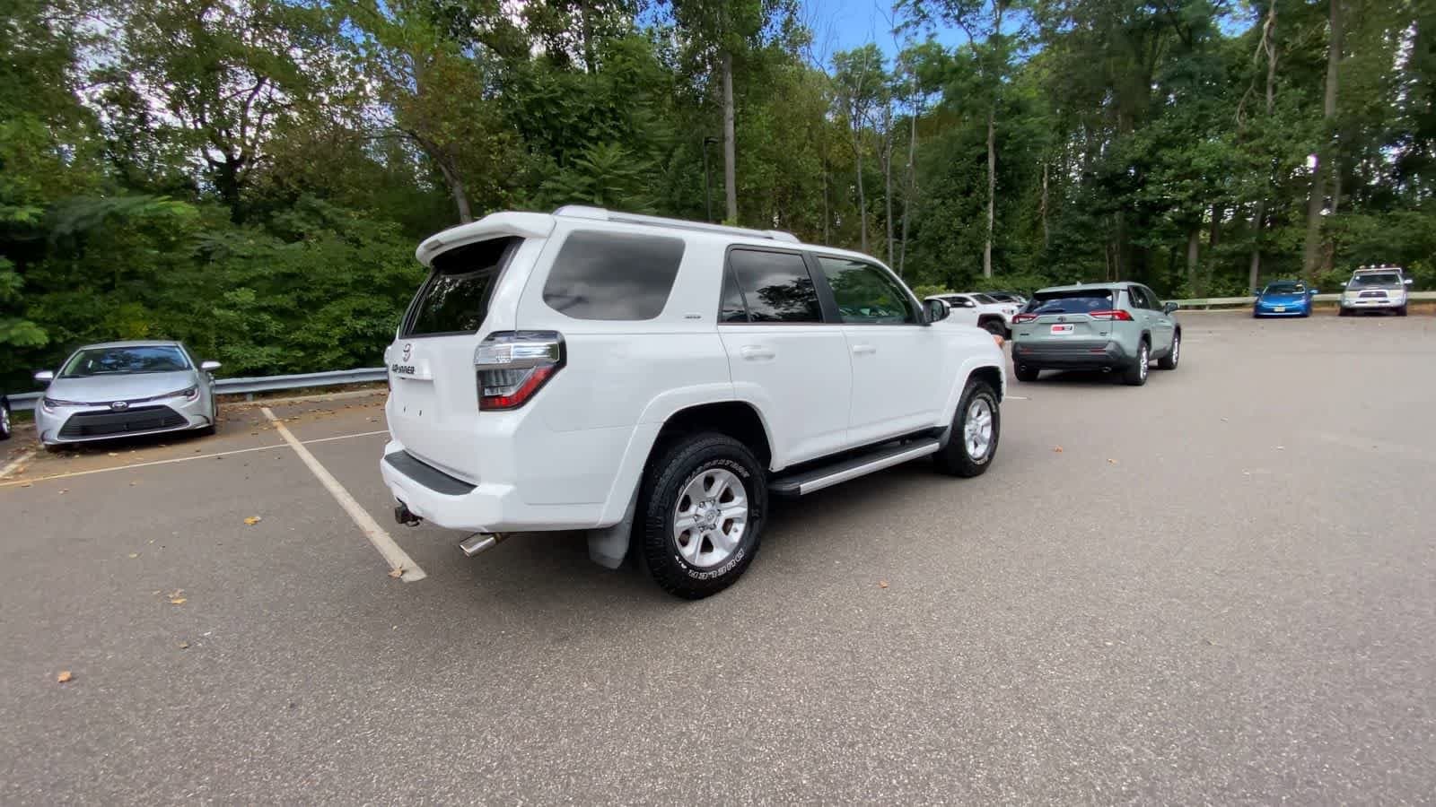 Thumbnail: 2014 Toyota 4Runner - 8