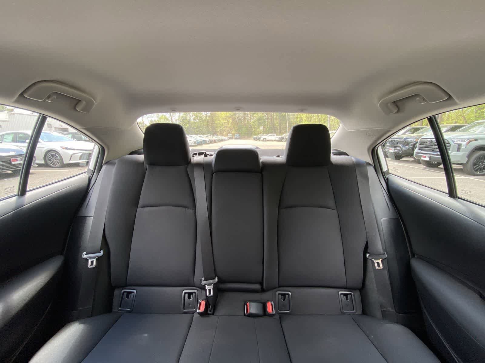 Thumbnail: 2025 Toyota Corolla - 25