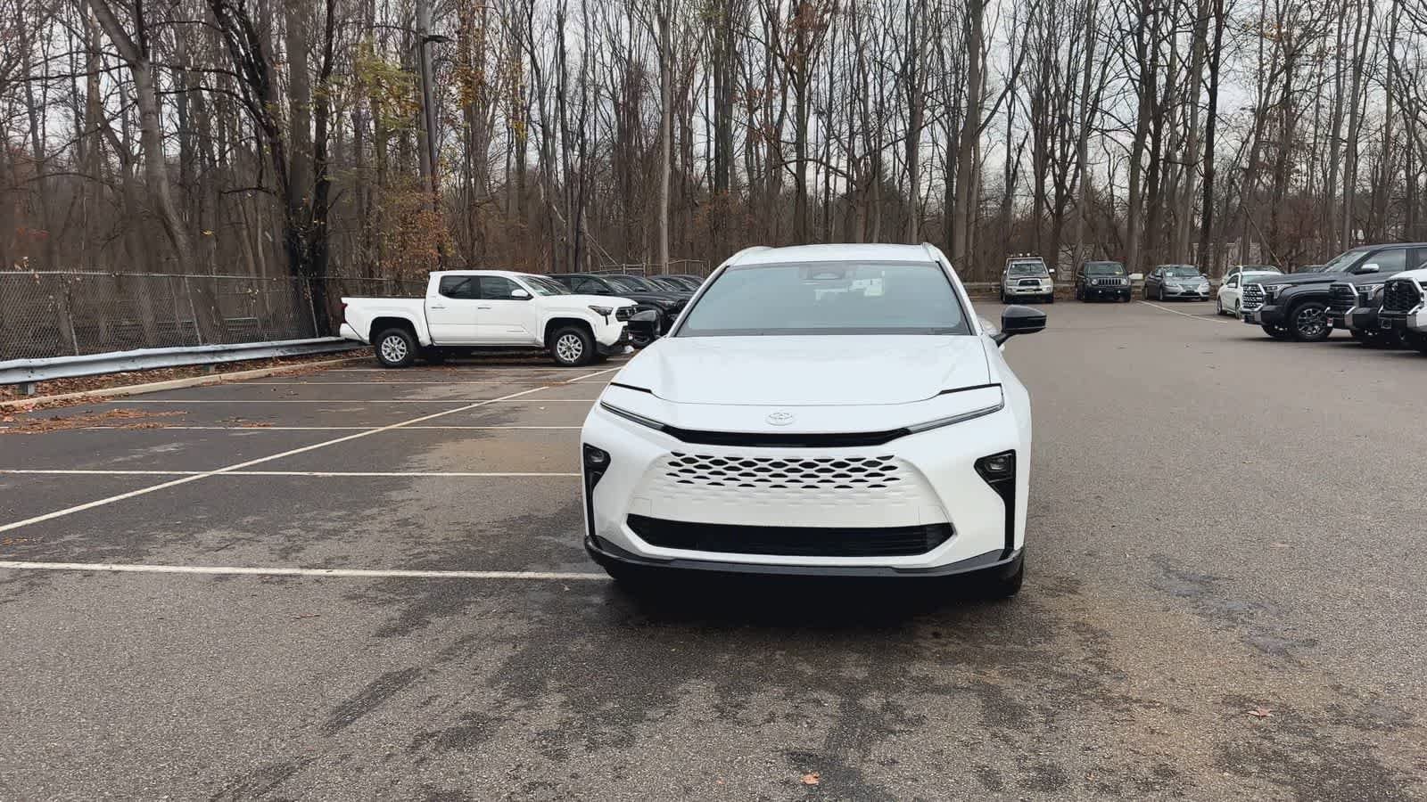 Thumbnail: 2025 Toyota Crown Signia - 3