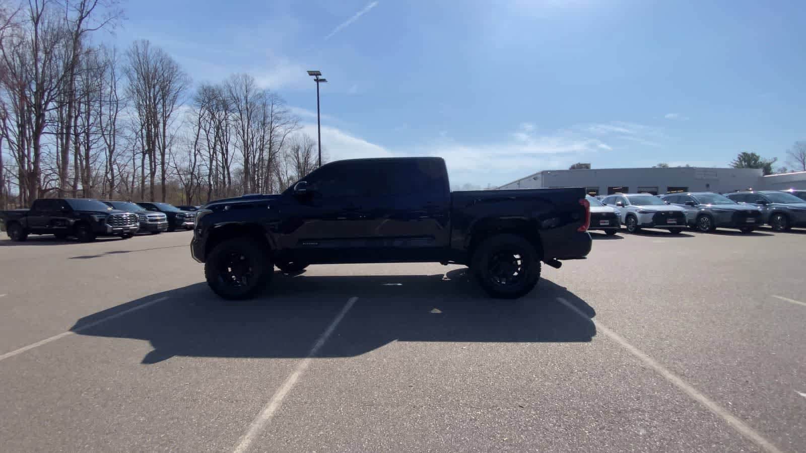 Thumbnail: 2023 Toyota Tundra - 7