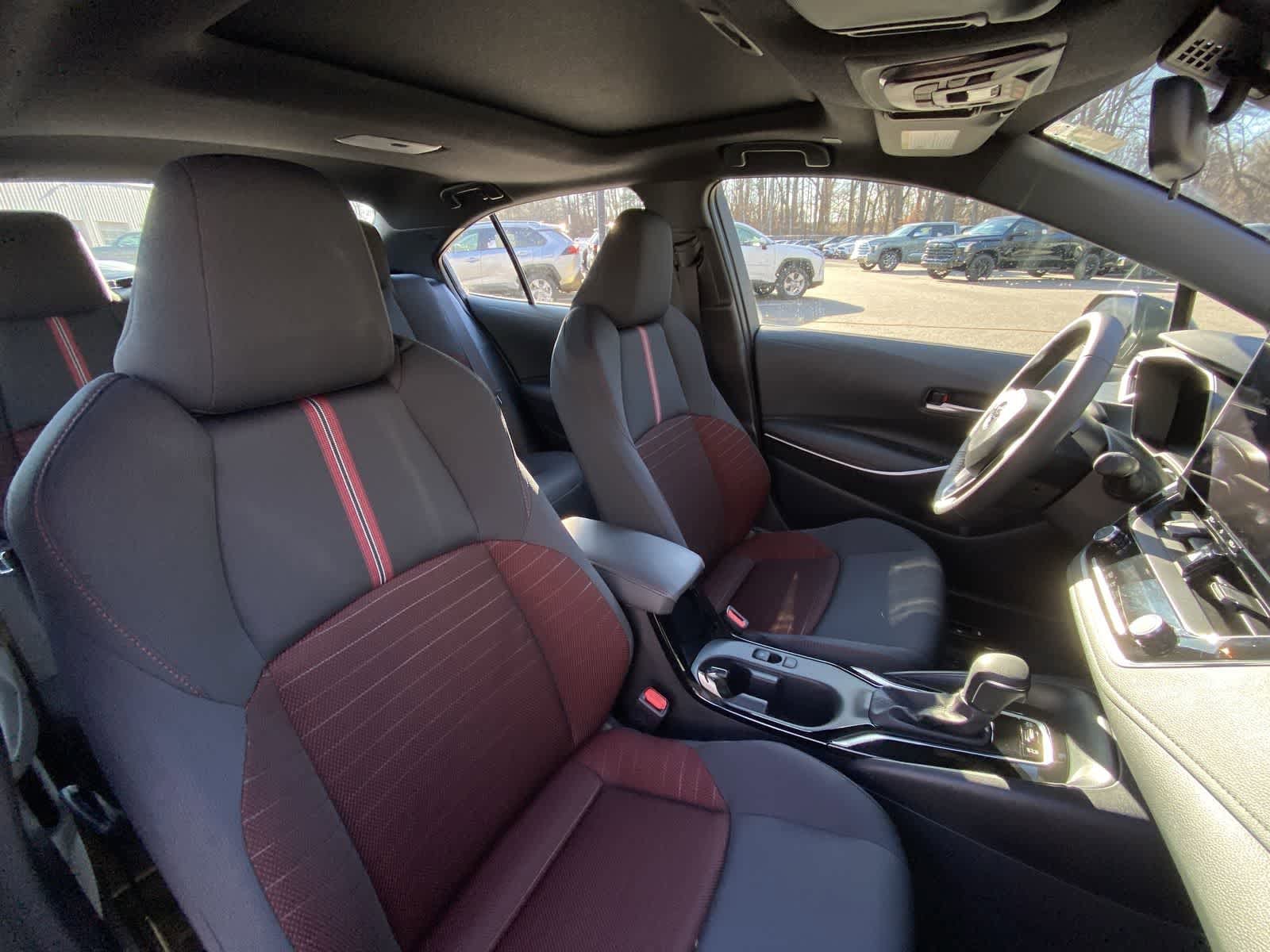 Thumbnail: 2025 Toyota Corolla - 29