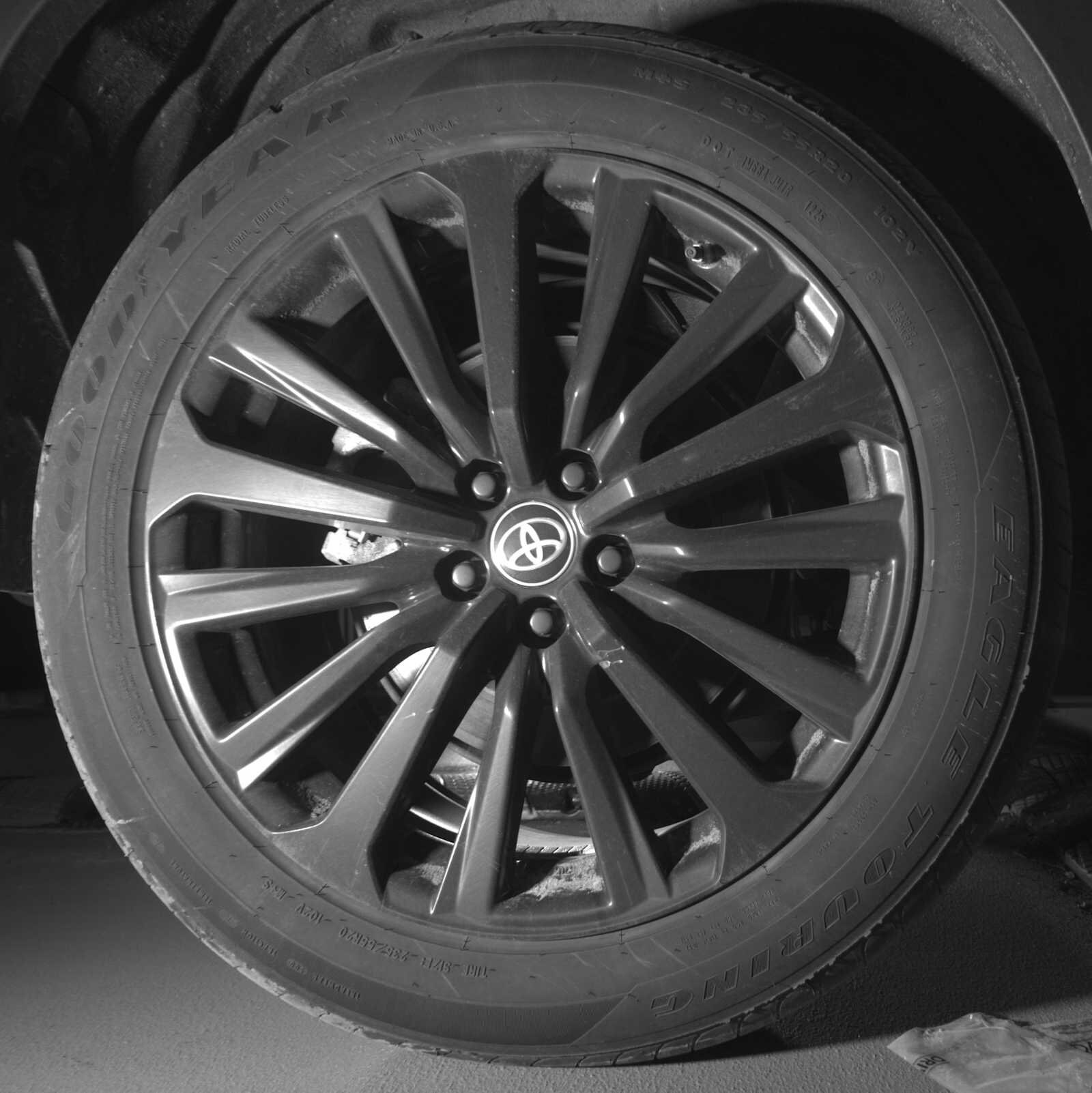 Thumbnail: 2025 Toyota Highlander - 23