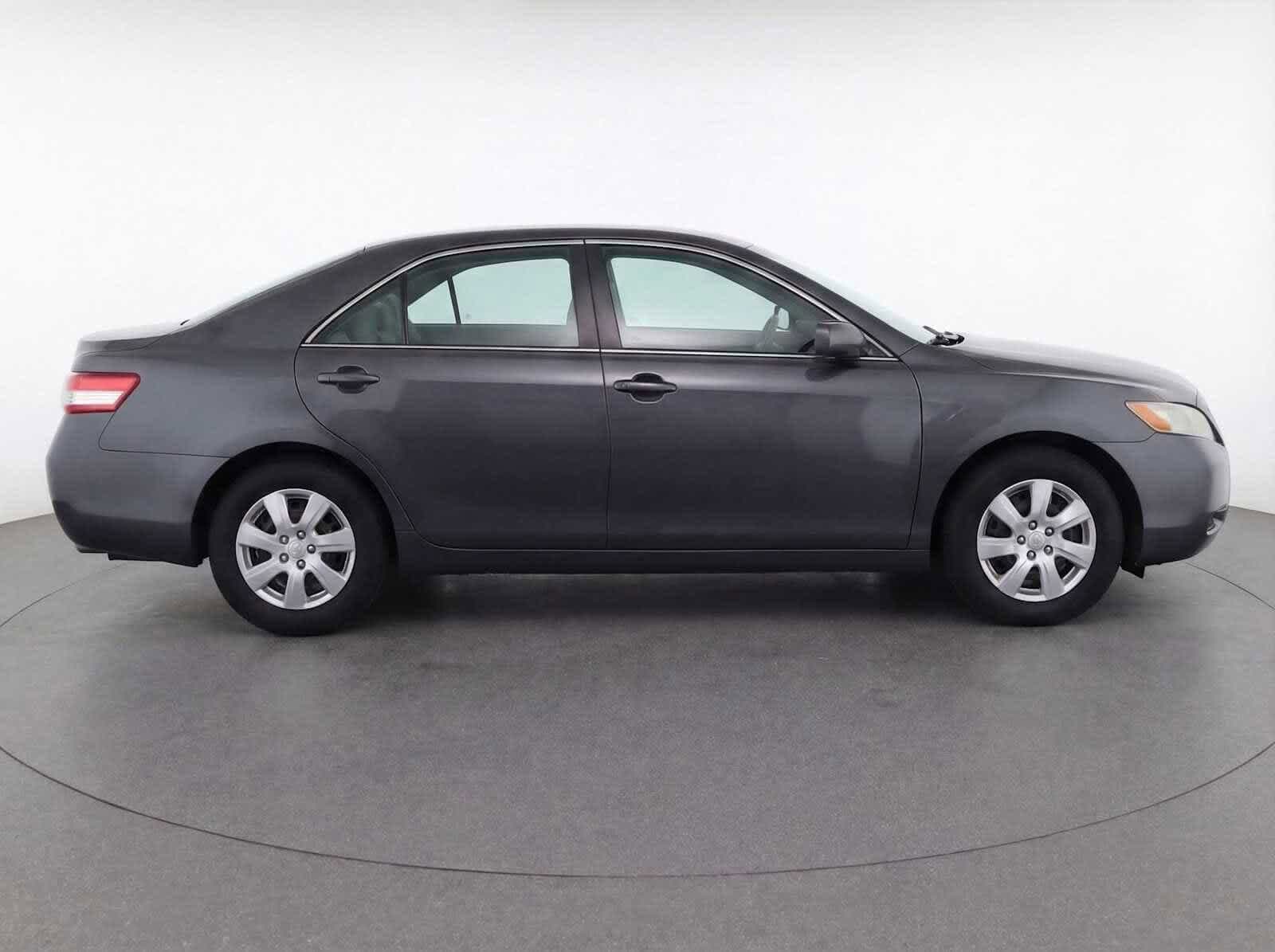 Thumbnail: 2011 Toyota Camry - 8