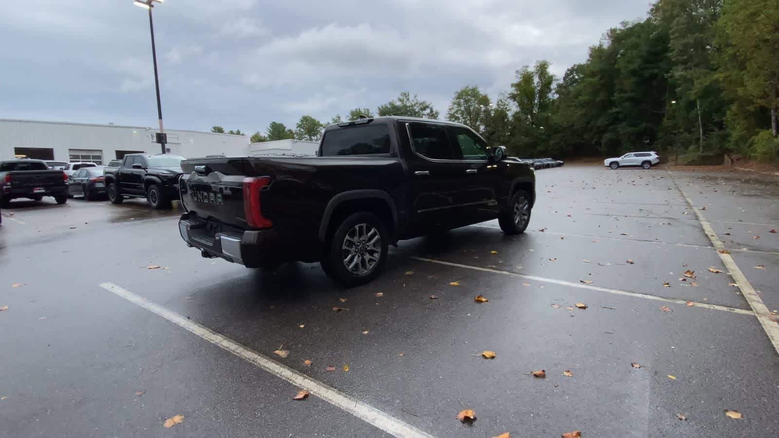 Thumbnail: 2022 Toyota Tundra - 8