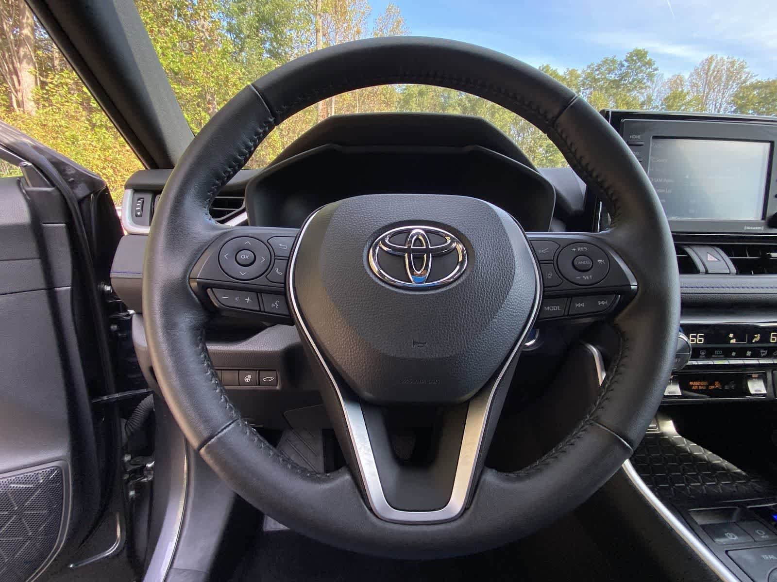 Thumbnail: 2022 Toyota RAV4 - 26