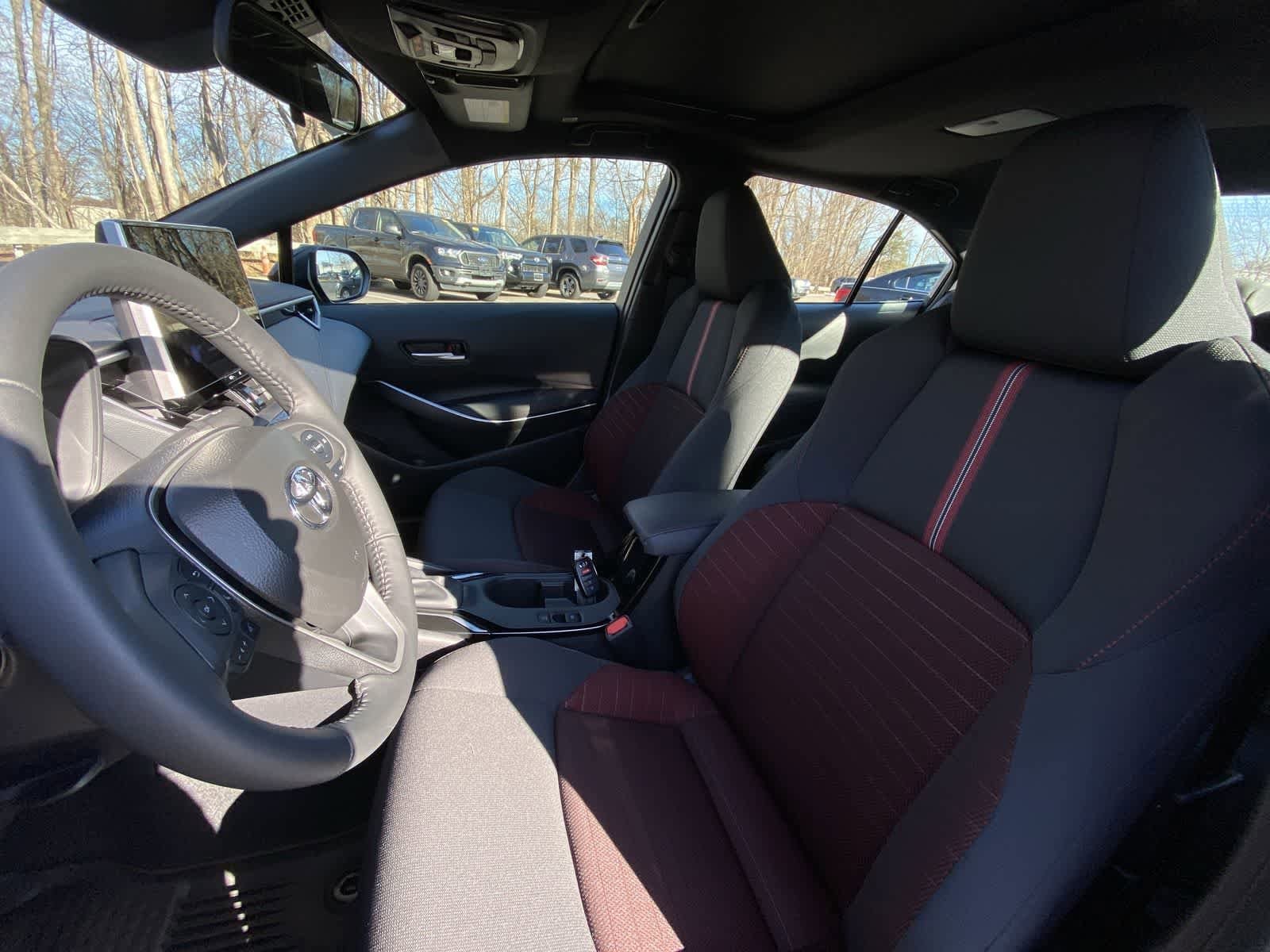 Thumbnail: 2025 Toyota Corolla - 24