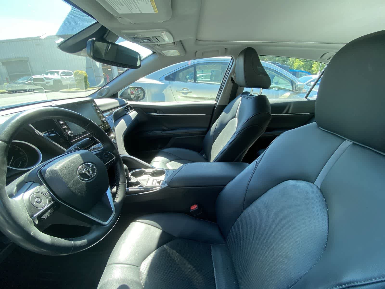Thumbnail: 2023 Toyota Camry - 10