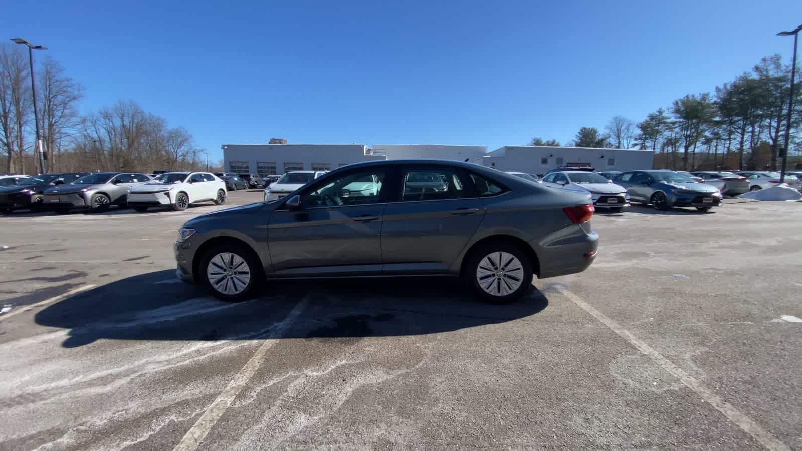 Thumbnail: 2019 Volkswagen Jetta - 13