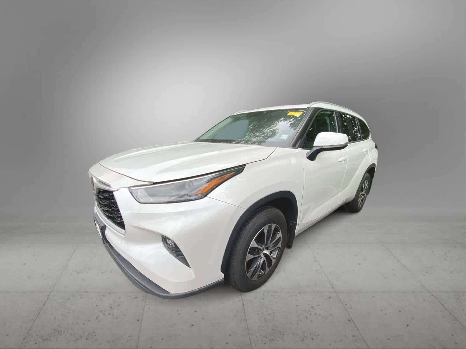 2023 Toyota Highlander XLE -
                  Freehold, NJ