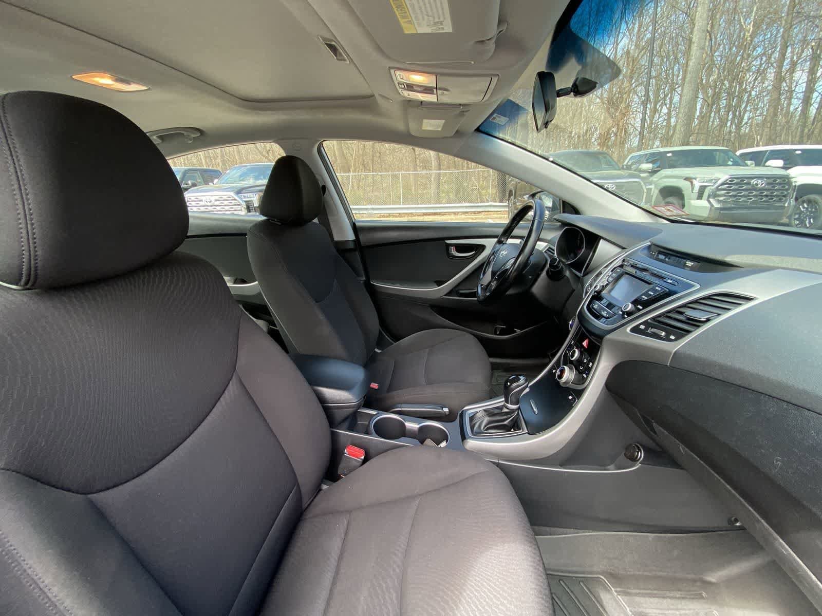 Thumbnail: 2016 Hyundai Elantra - 28