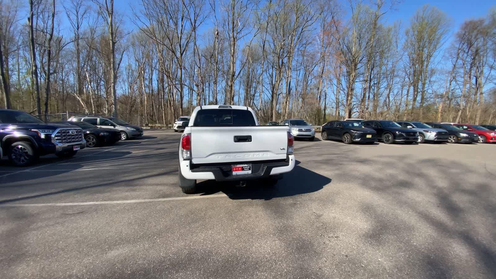 Thumbnail: 2021 Toyota Tacoma - 10