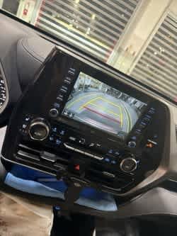 Thumbnail: 2022 Toyota Highlander - 17