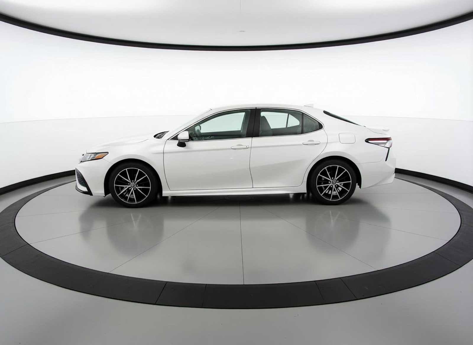 Thumbnail: 2023 Toyota Camry - 5