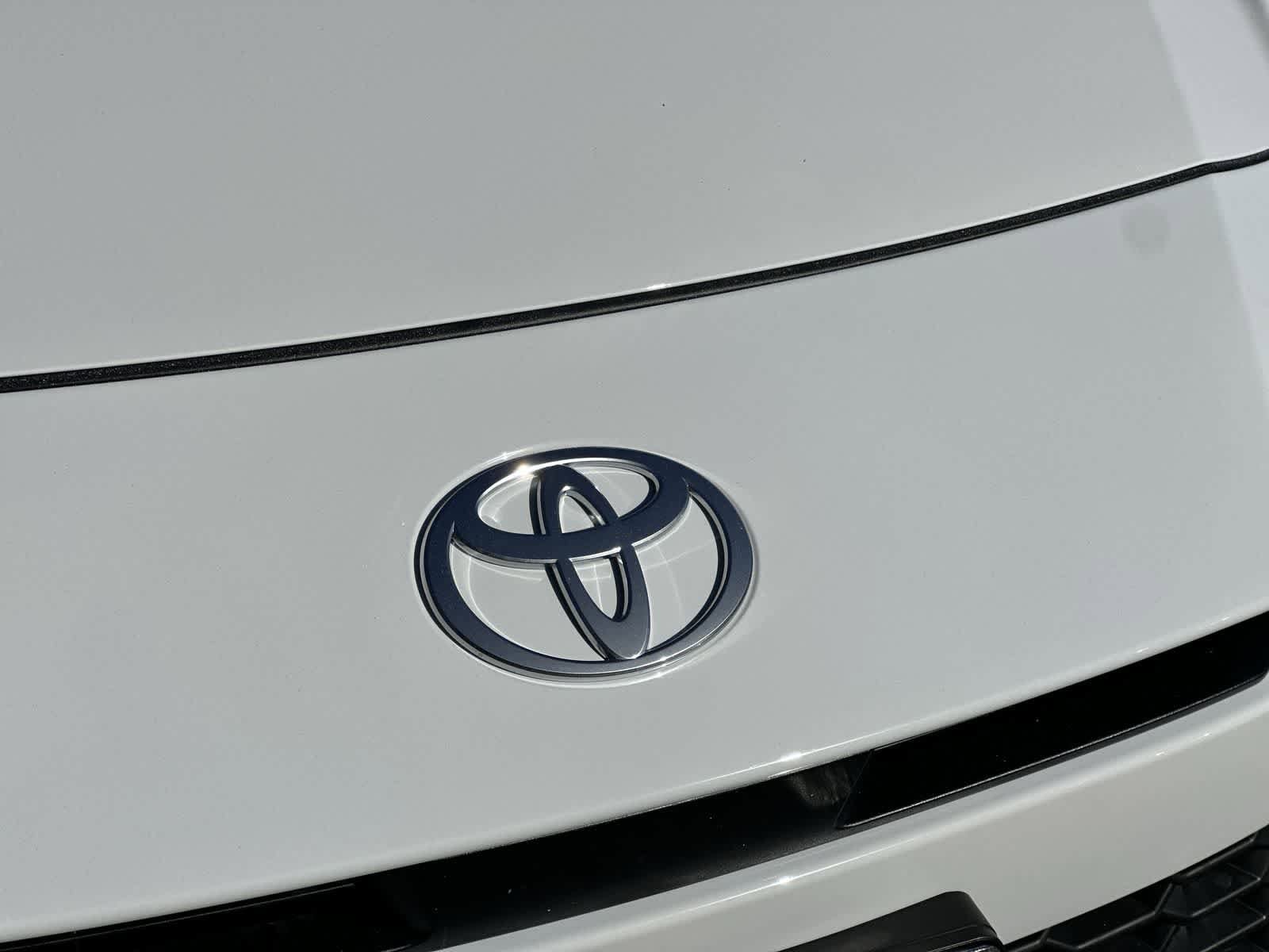 Thumbnail: 2026 Toyota Camry - 13