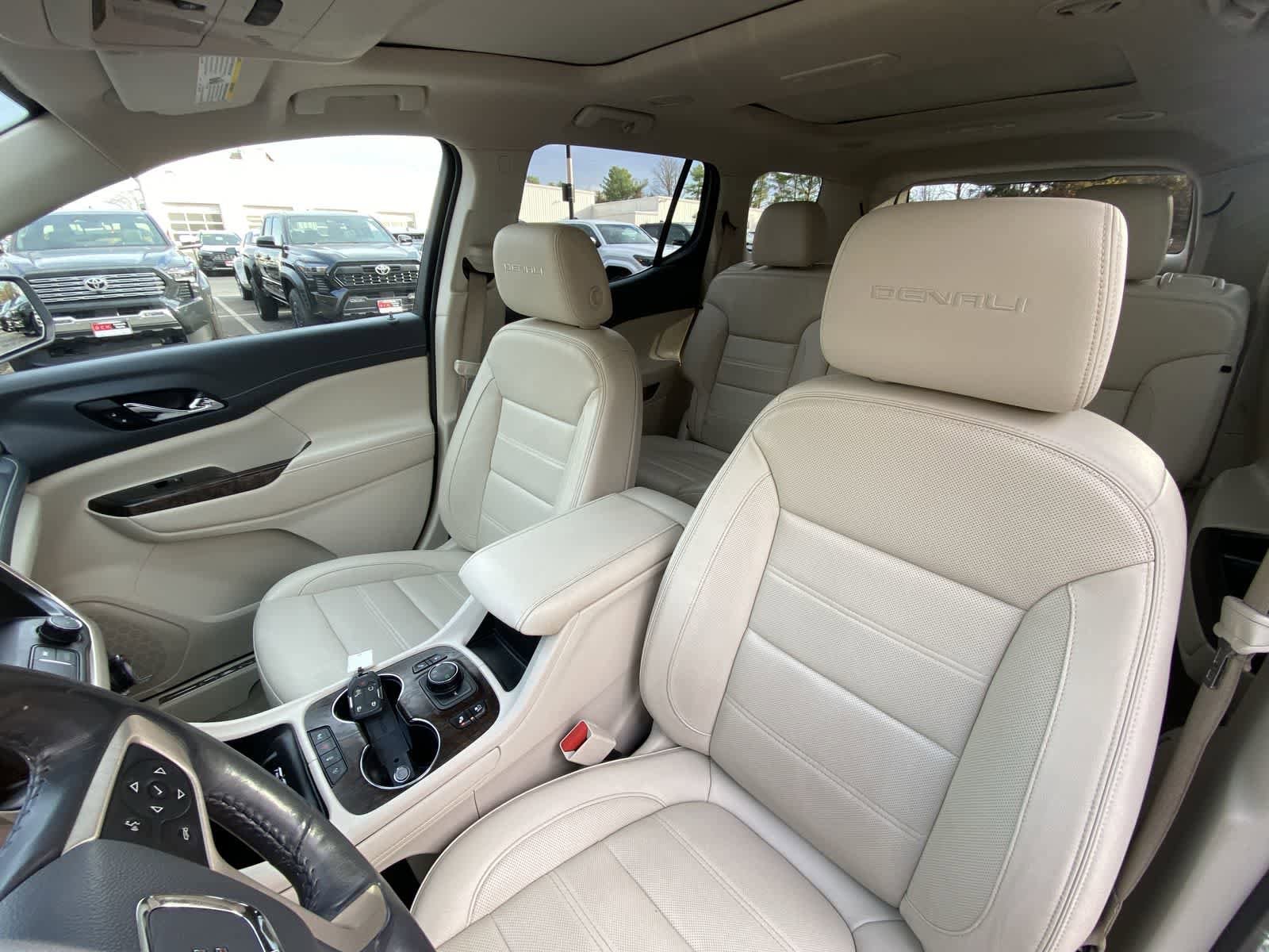 Thumbnail: 2020 GMC Acadia - 25