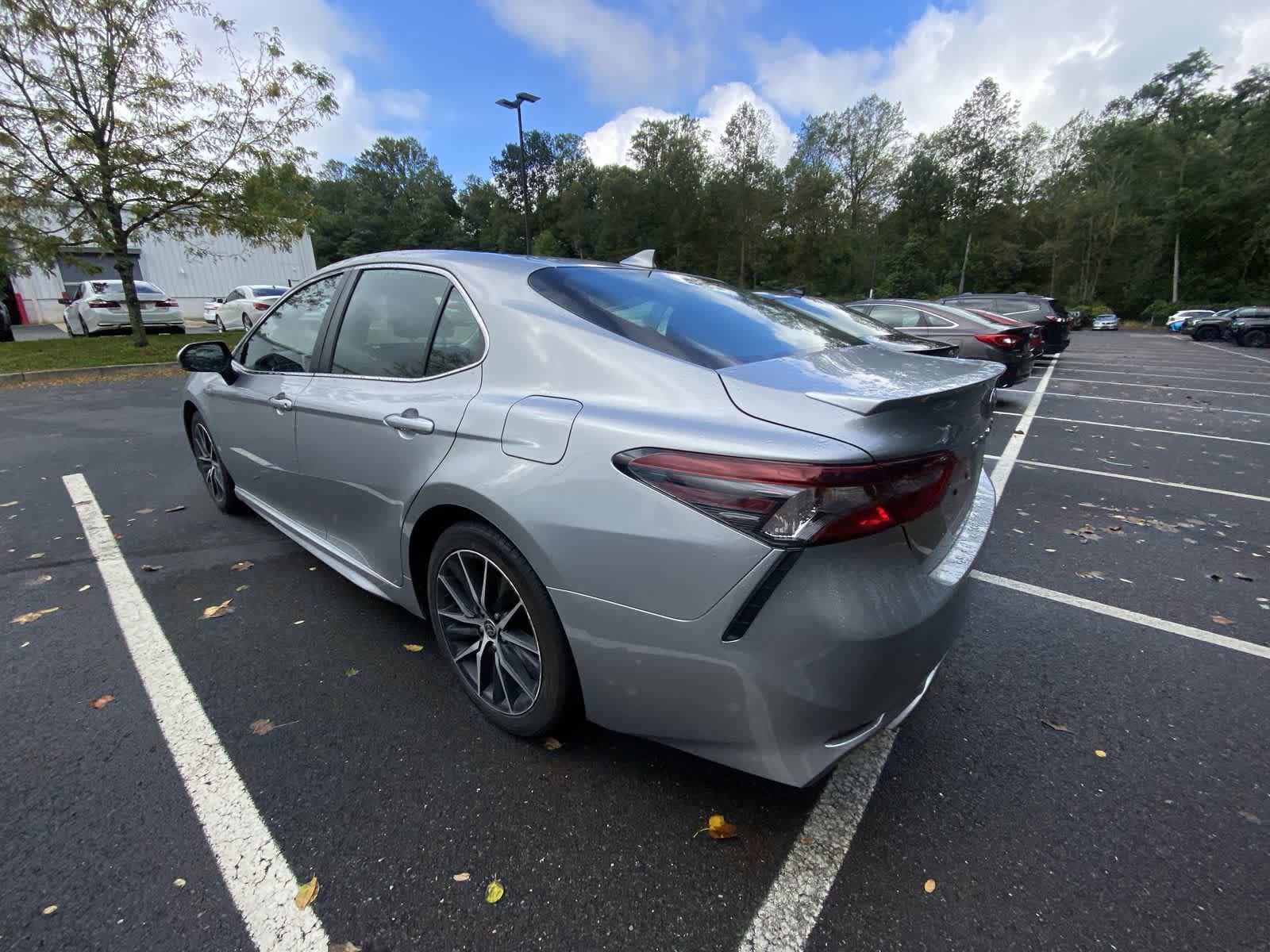 Thumbnail: 2023 Toyota Camry - 9