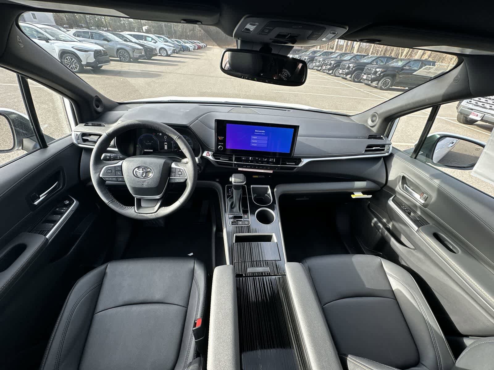 Thumbnail: 2026 Toyota Sienna - 40