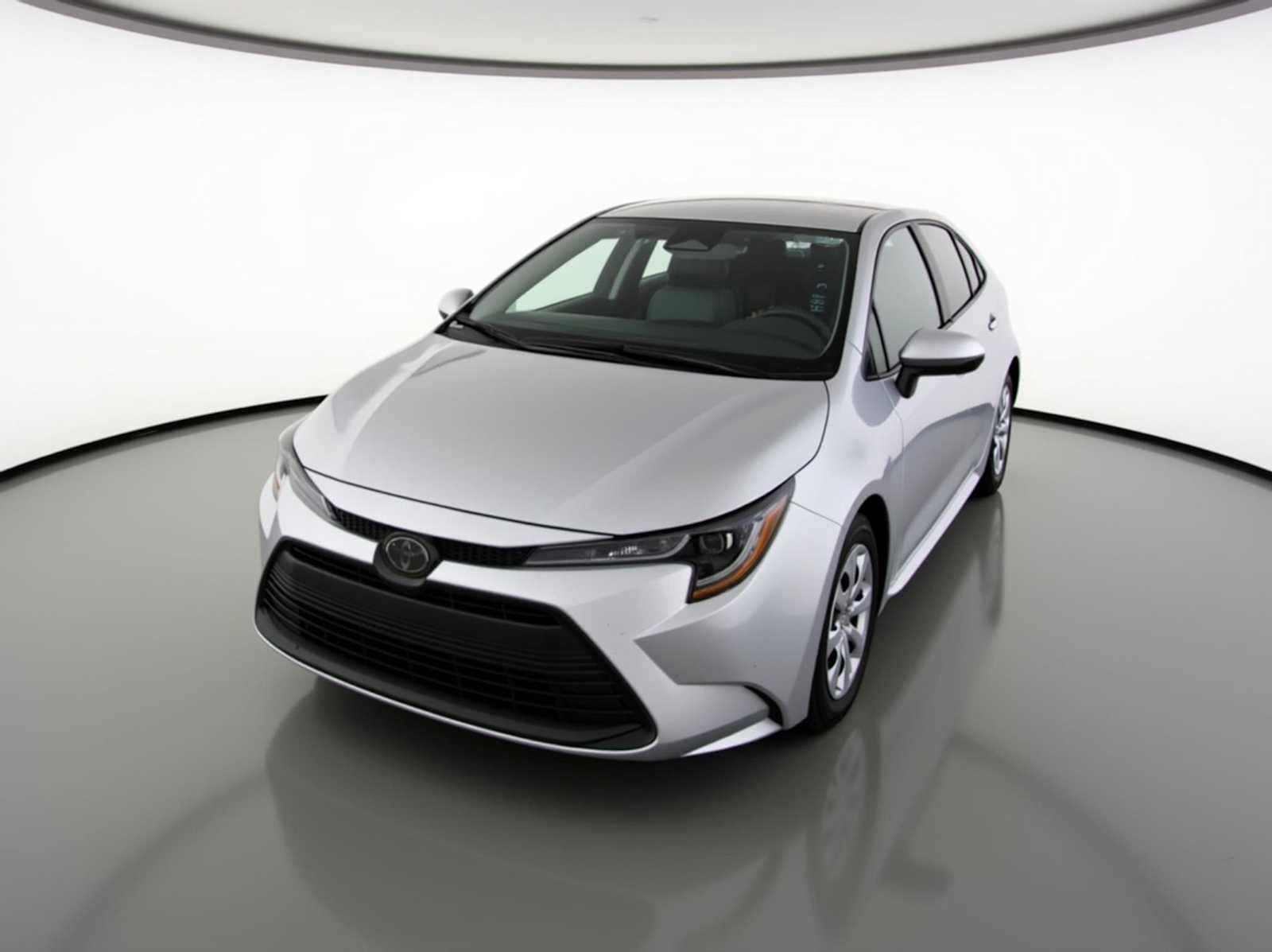 2024 Toyota Corolla LE's photo