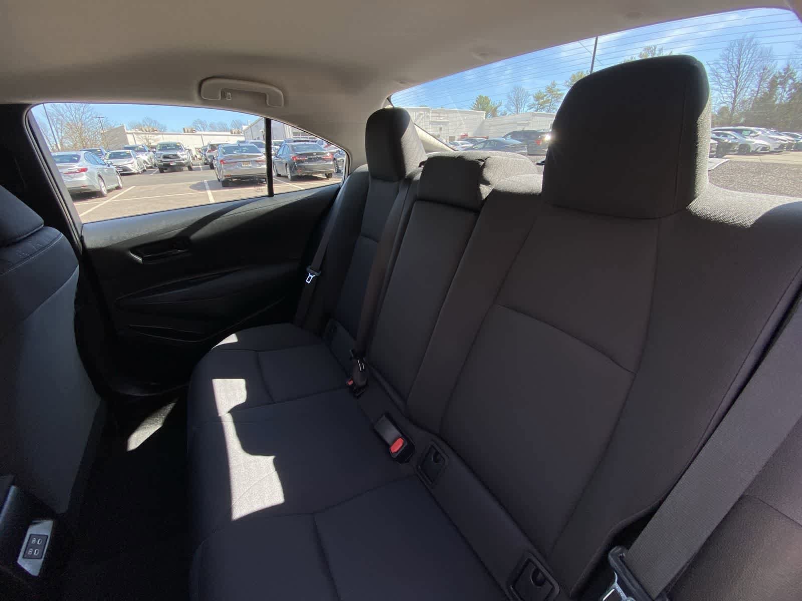 Thumbnail: 2025 Toyota Corolla - 25