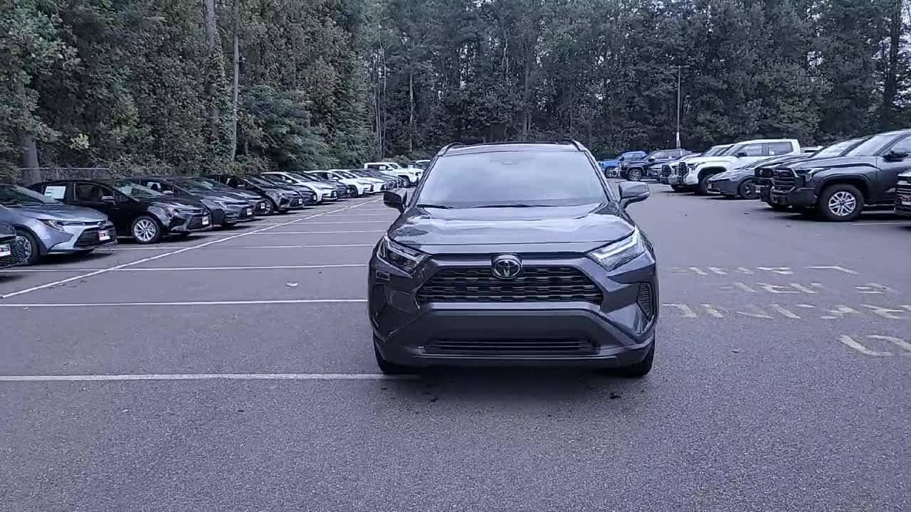 Thumbnail: 2025 Toyota RAV4 - 3