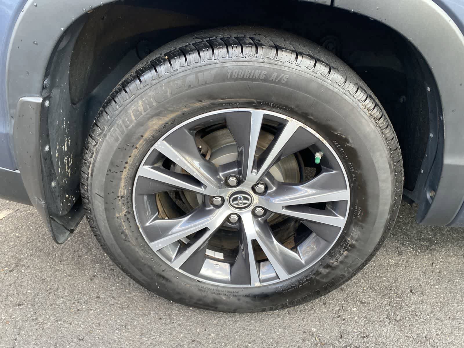 Thumbnail: 2016 Toyota Highlander - 20