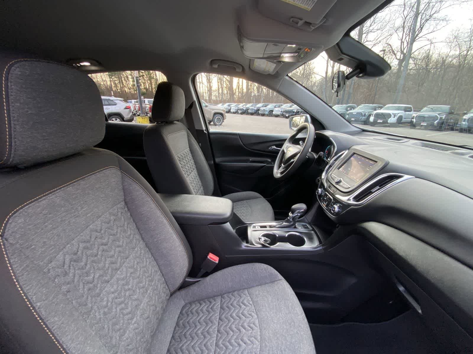 Thumbnail: 2022 Chevrolet Equinox - 27