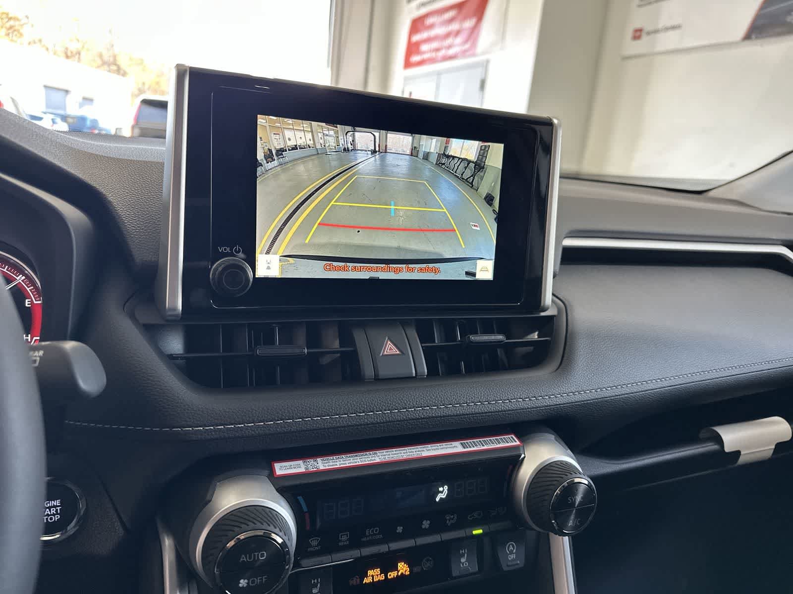 Thumbnail: 2025 Toyota RAV4 - 18