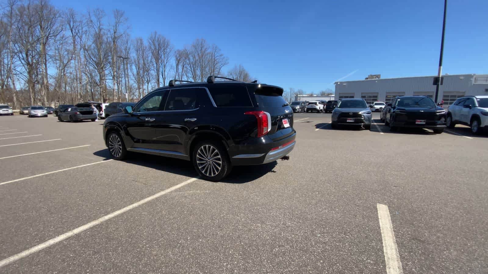 Thumbnail: 2023 Hyundai Palisade - 8