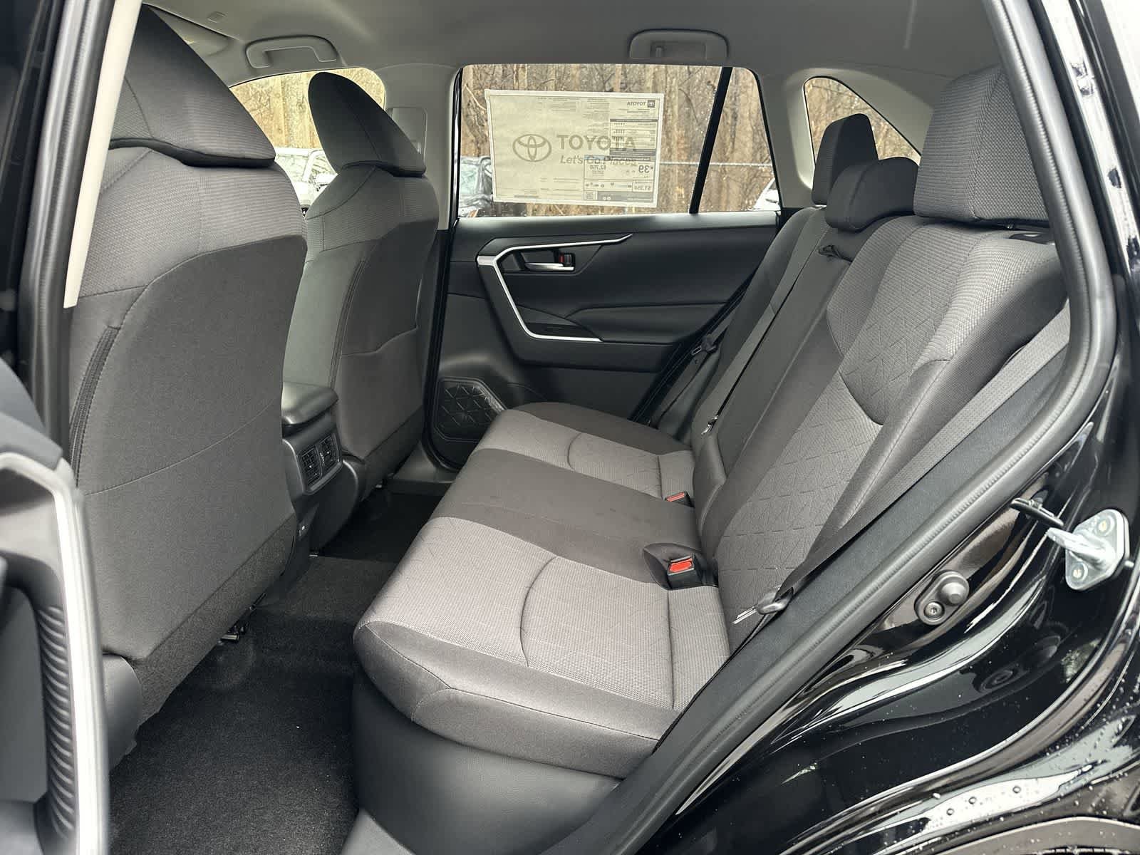 Thumbnail: 2025 Toyota RAV4 - 30