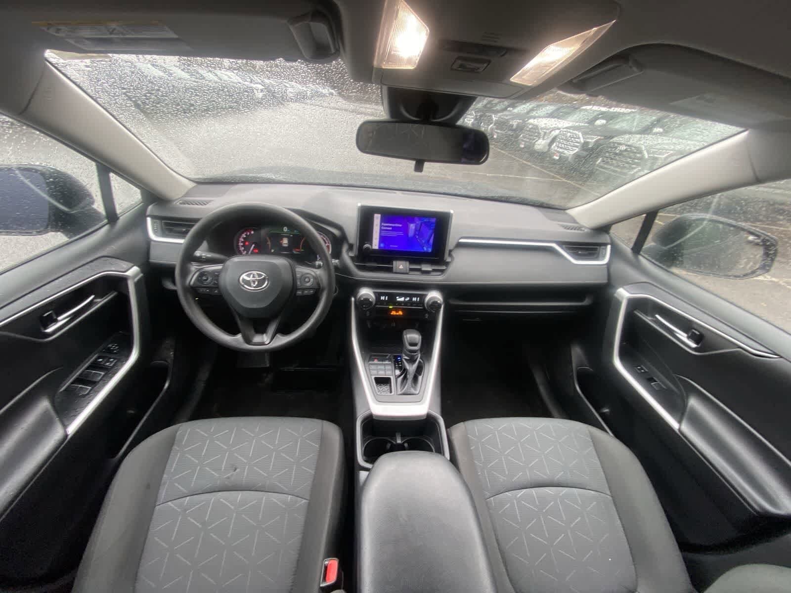 Thumbnail: 2024 Toyota RAV4 - 20