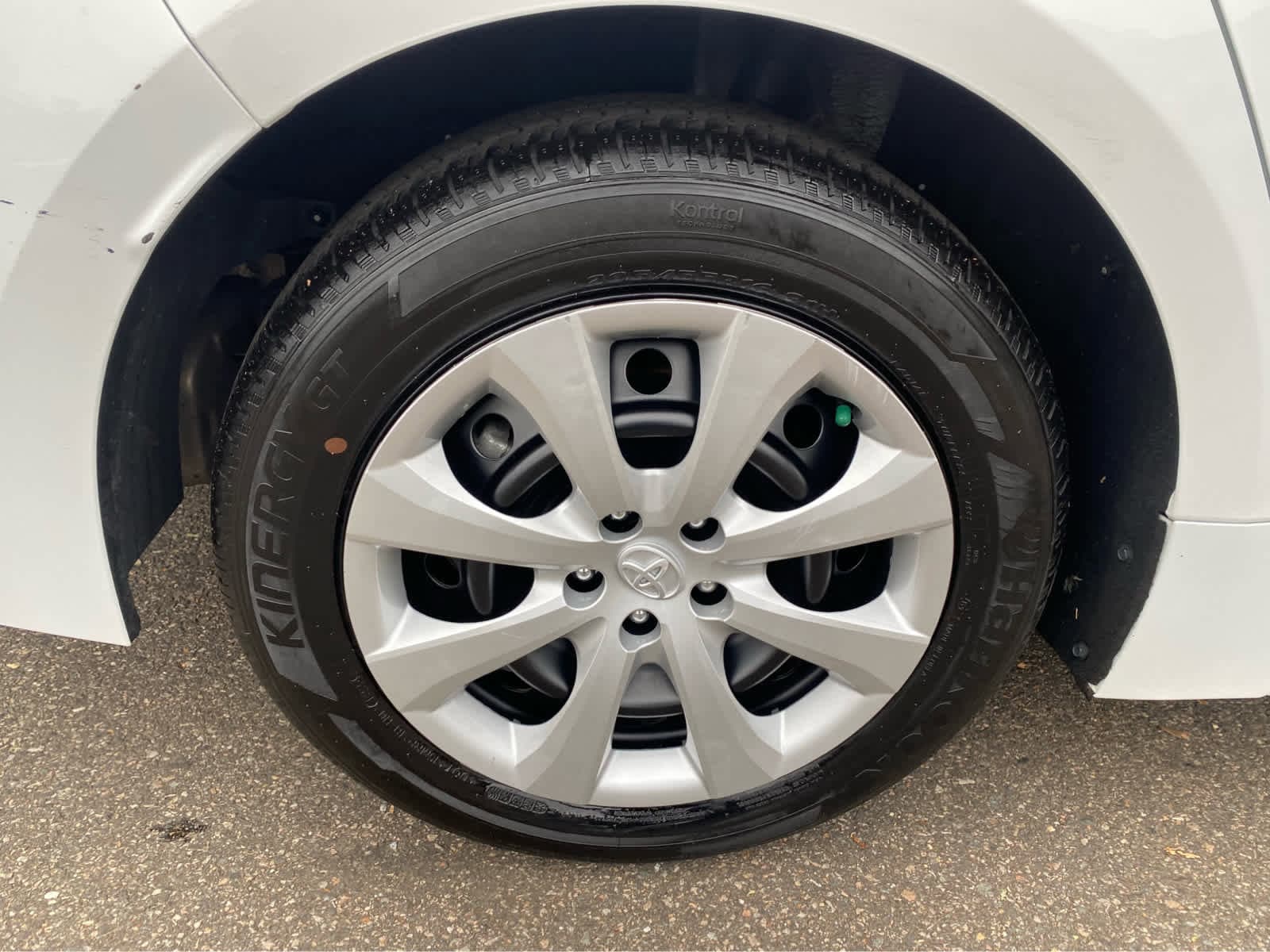 Thumbnail: 2024 Toyota Corolla - 18