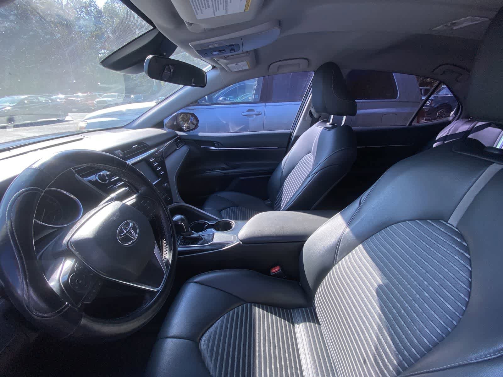 Thumbnail: 2019 Toyota Camry - 9