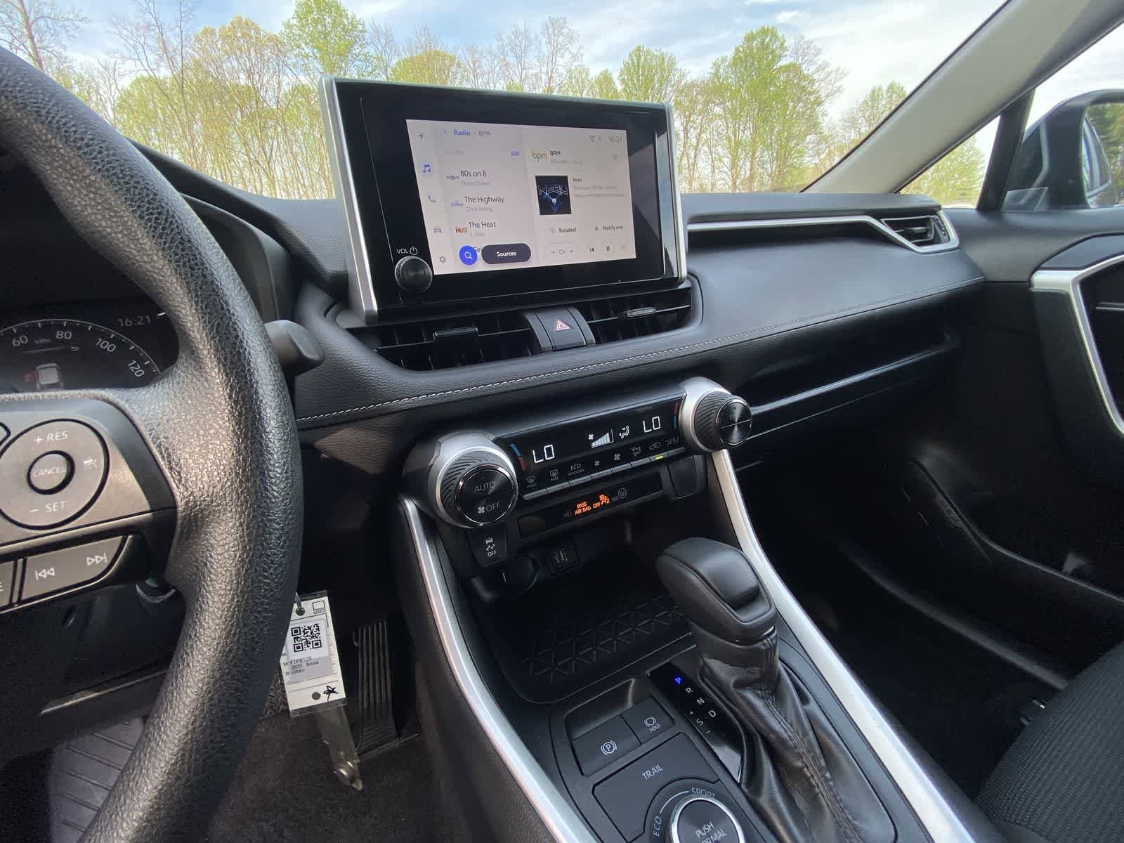 Thumbnail: 2025 Toyota RAV4 - 23