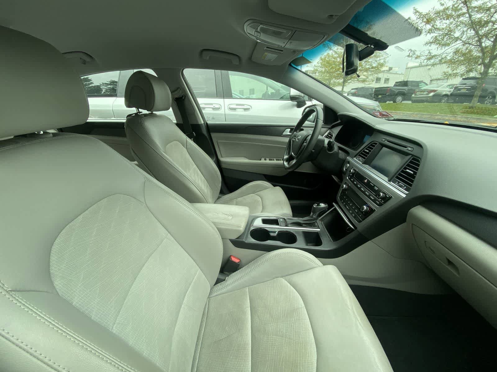Thumbnail: 2016 Hyundai Sonata - 5