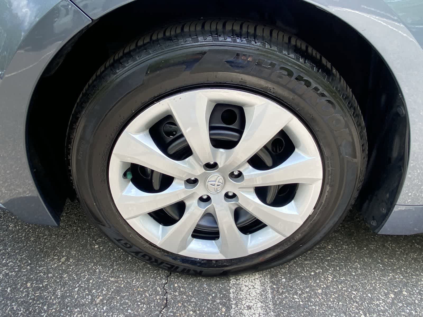 Thumbnail: 2025 Toyota Corolla - 13