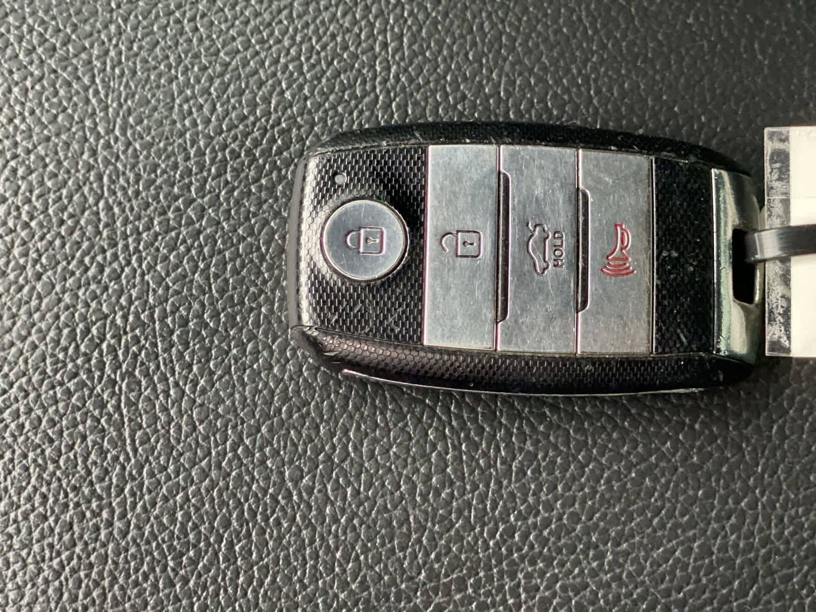 Thumbnail: 2015 Kia Optima - 30