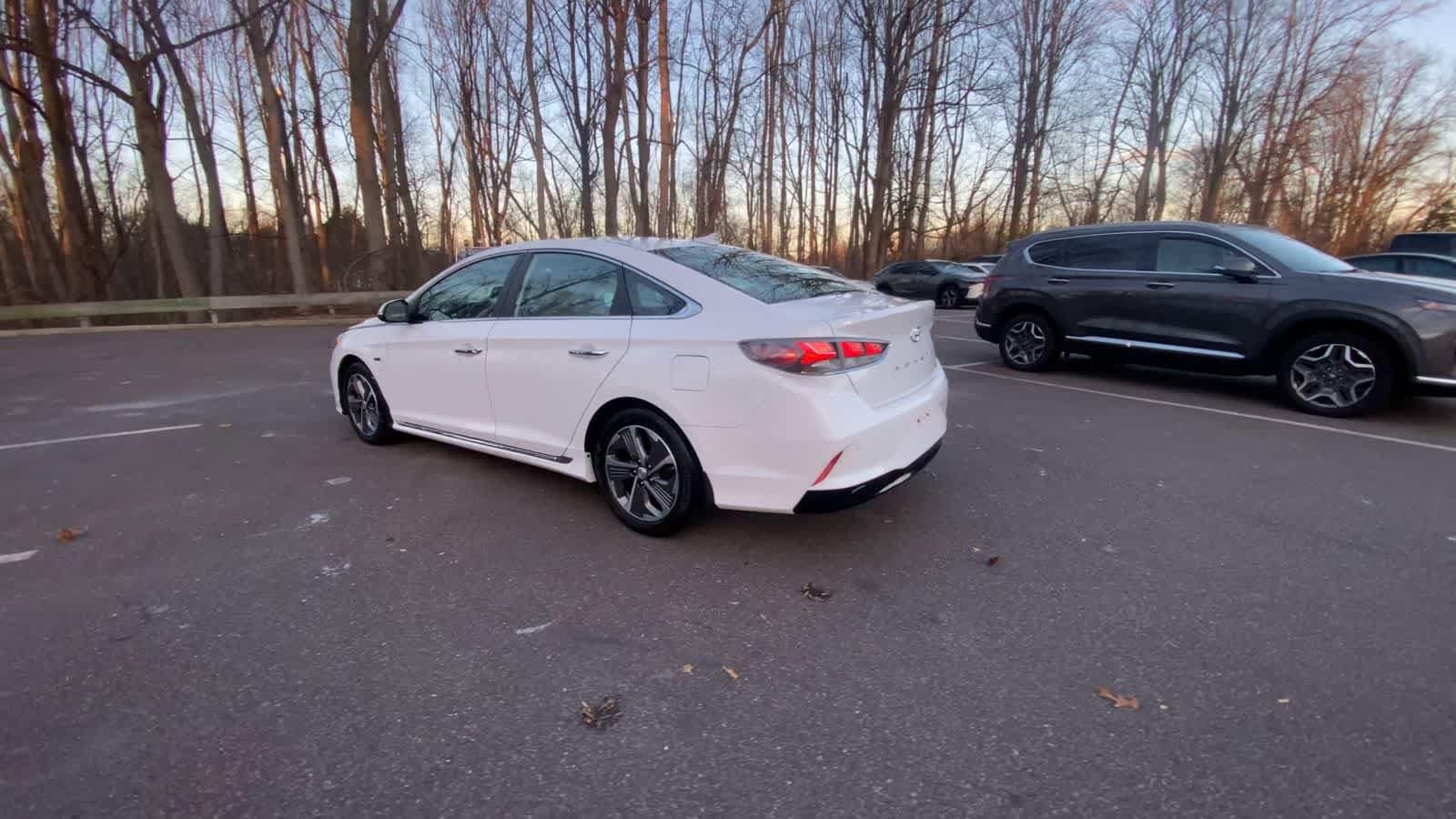 Thumbnail: 2019 Hyundai Sonata - 14