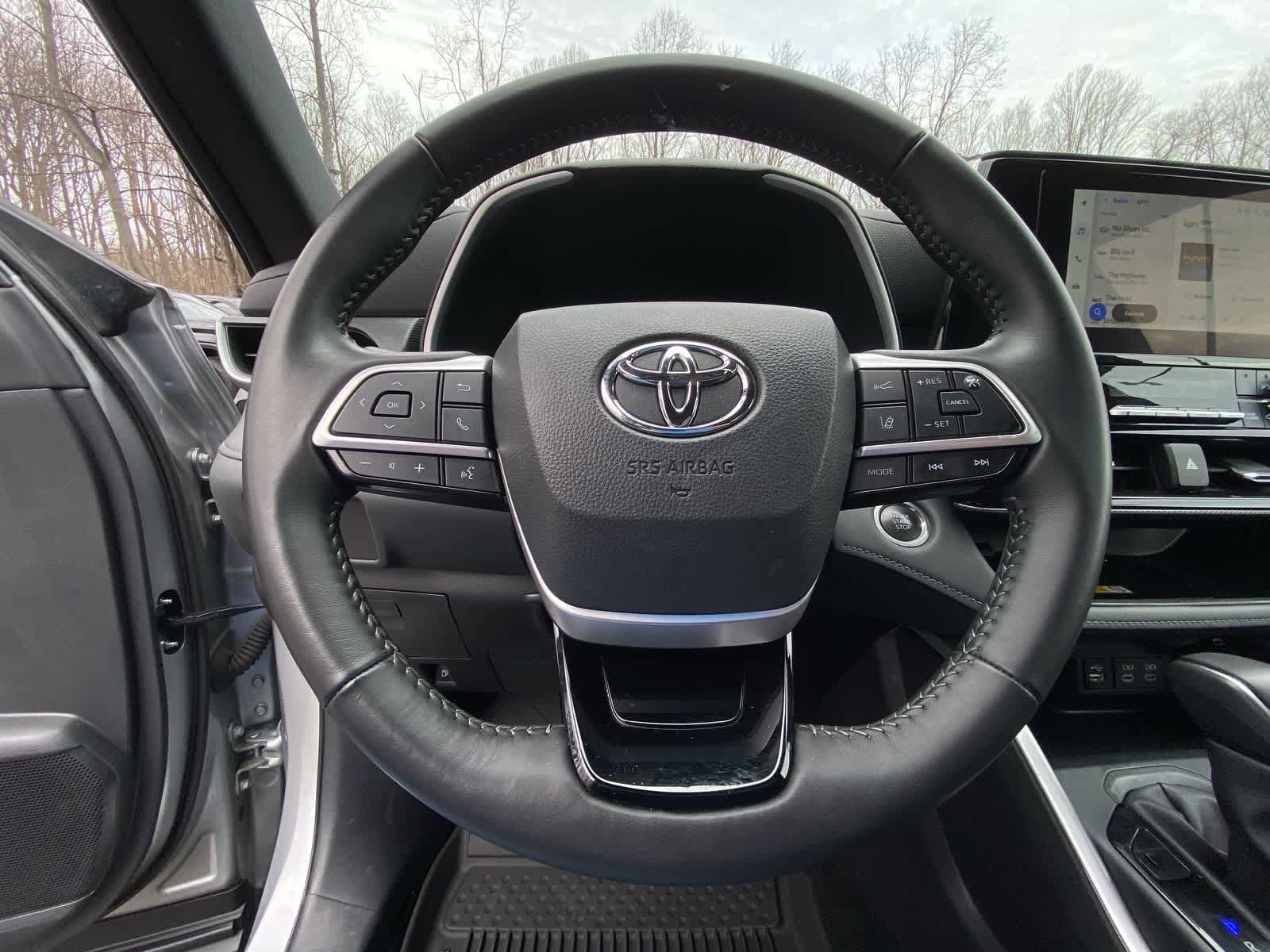 Thumbnail: 2025 Toyota Highlander - 26