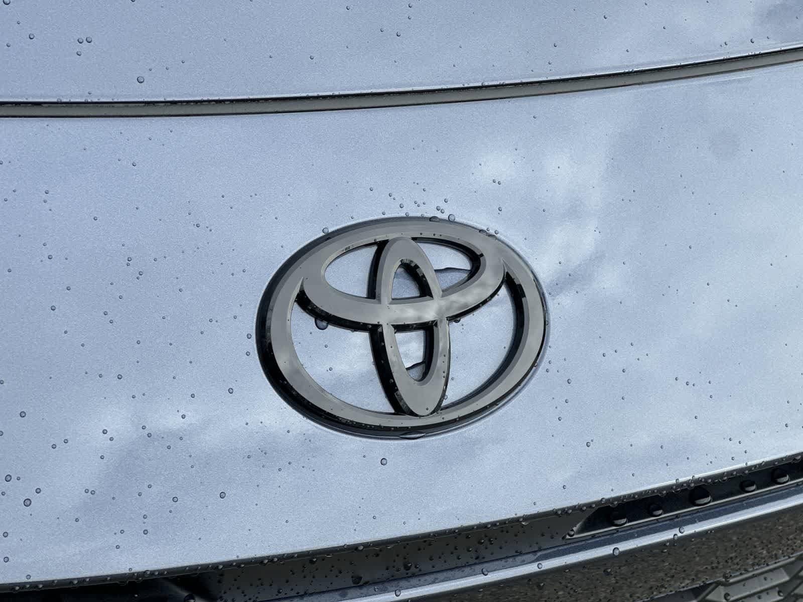 Thumbnail: 2026 Toyota Camry - 12