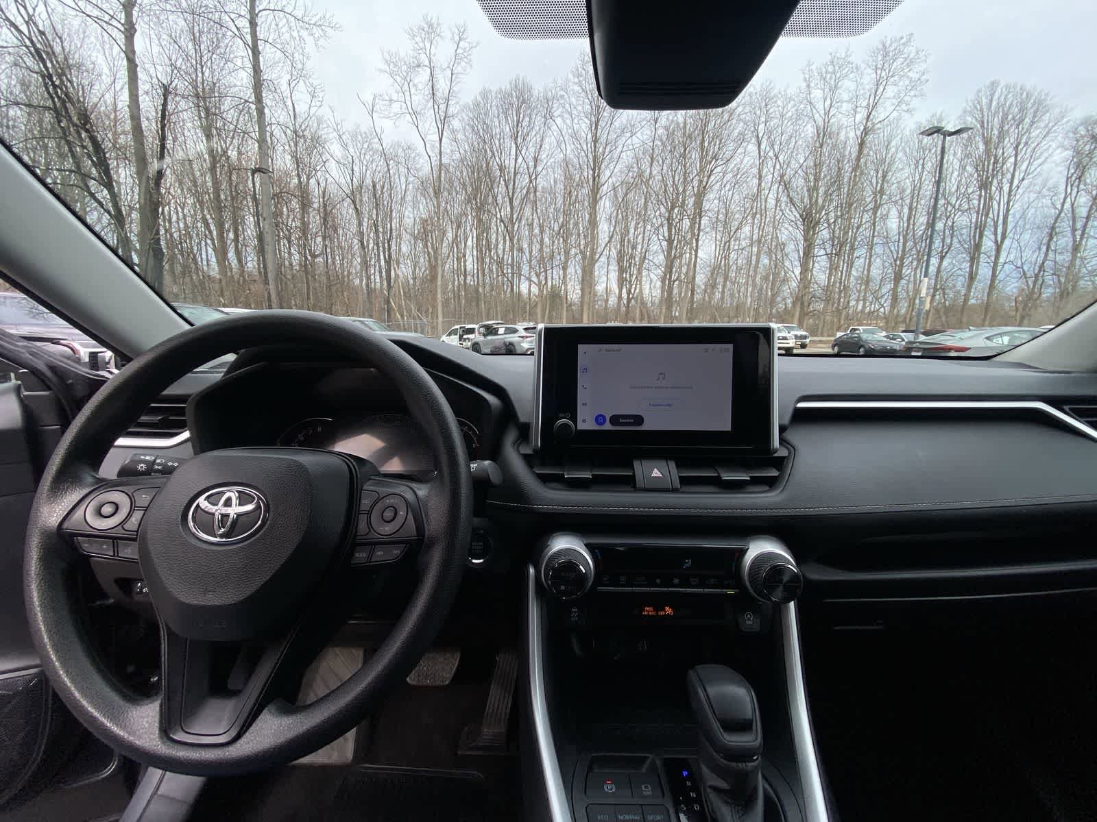 Thumbnail: 2025 Toyota RAV4 - 18