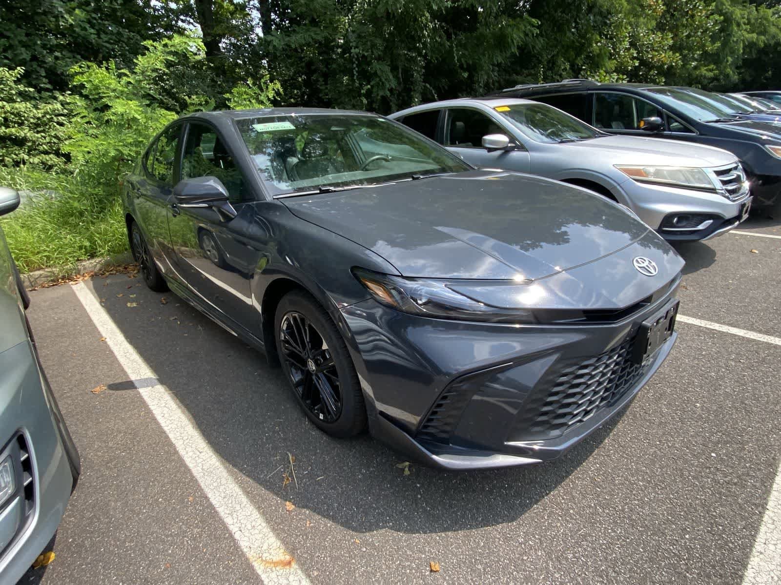 Thumbnail: 2025 Toyota Camry - 3