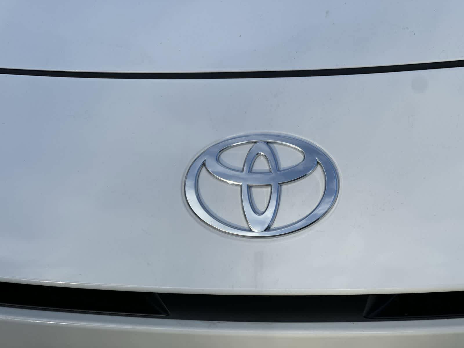 Thumbnail: 2026 Toyota Camry - 12