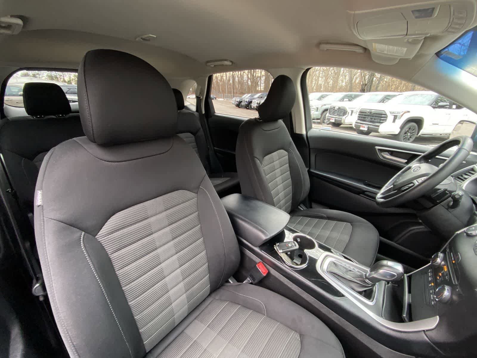 Thumbnail: 2018 Ford Edge - 26