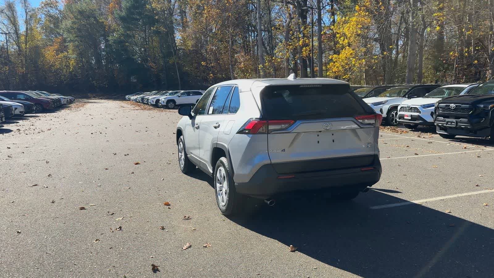 Thumbnail: 2025 Toyota RAV4 - 7