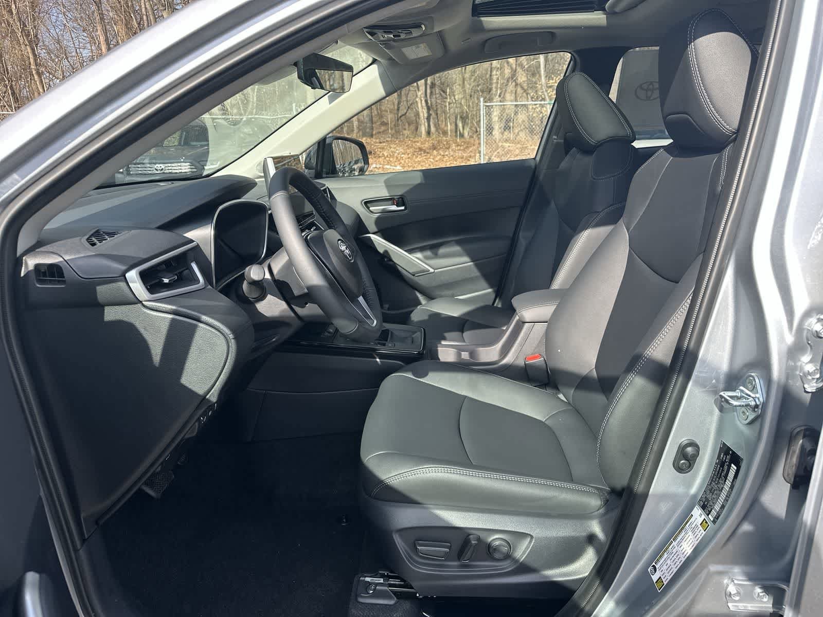 Thumbnail: 2026 Toyota Corolla Cross - 32