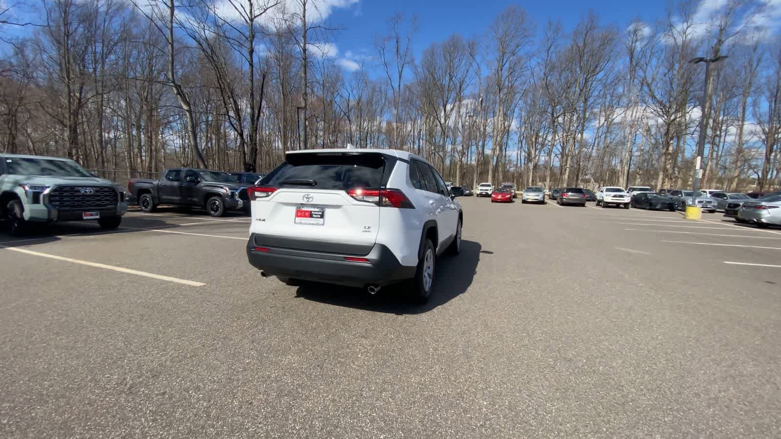 Thumbnail: 2025 Toyota RAV4 - 12