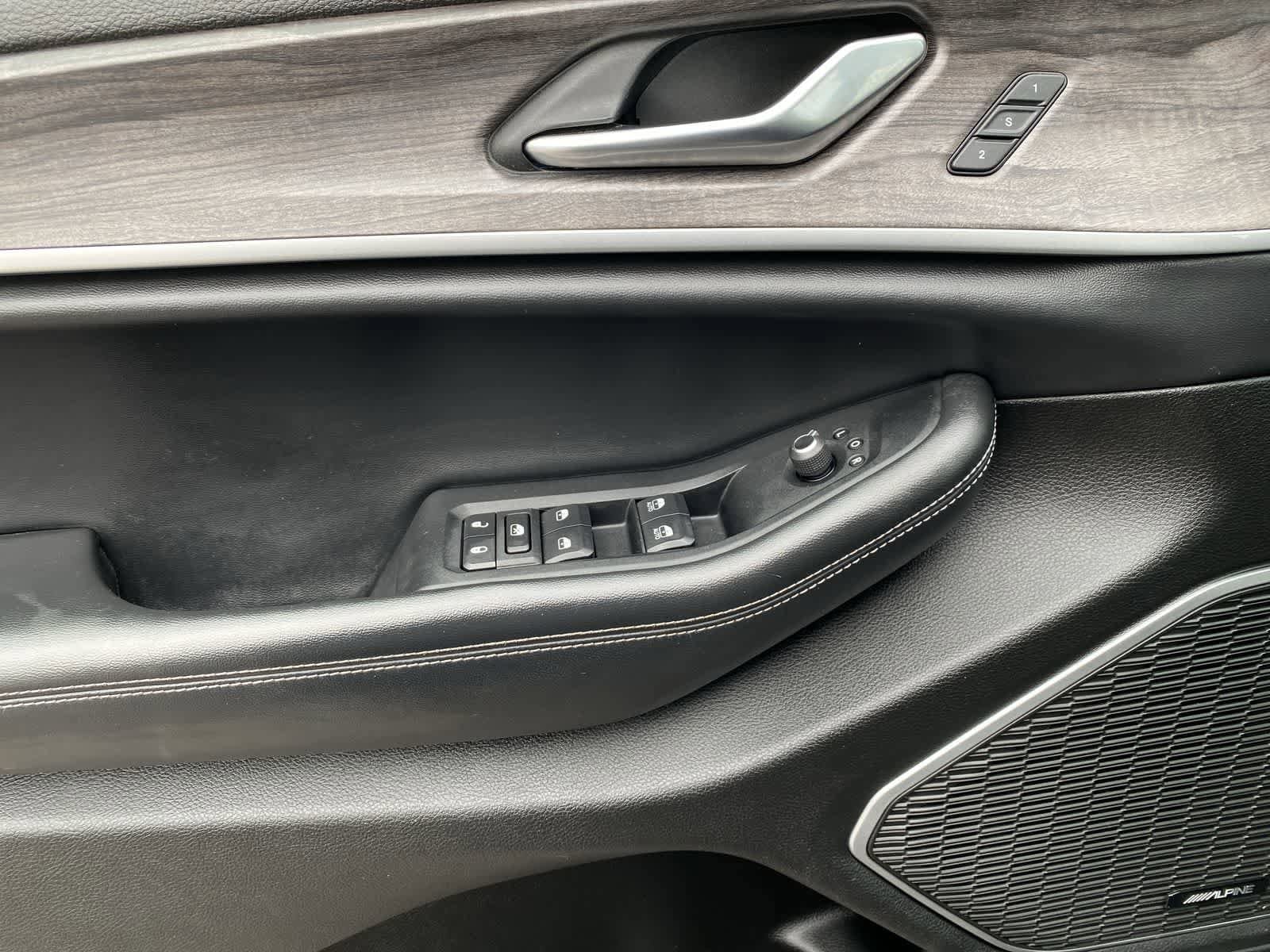 Thumbnail: 2022 Jeep Grand Cherokee - 19