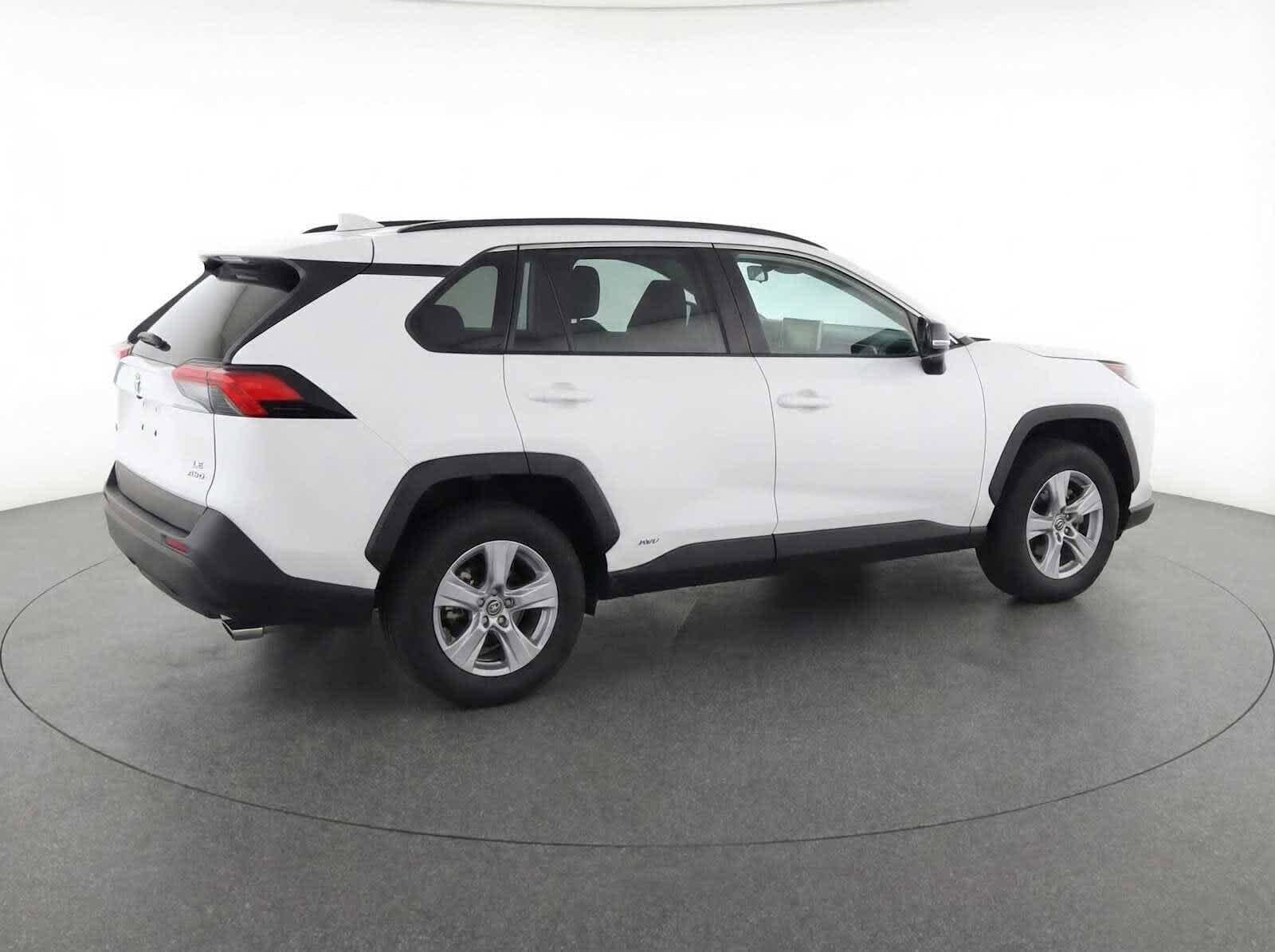 Thumbnail: 2025 Toyota RAV4 - 5