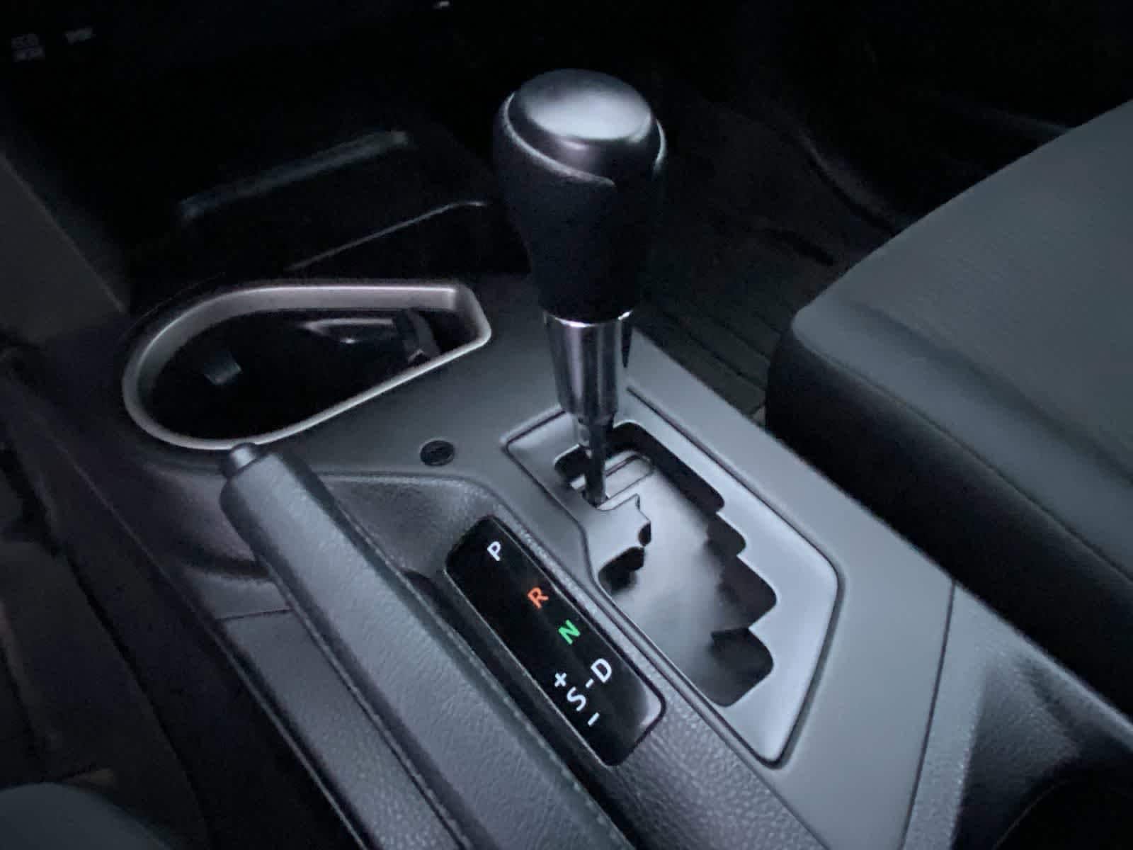 Thumbnail: 2016 Toyota RAV4 - 34