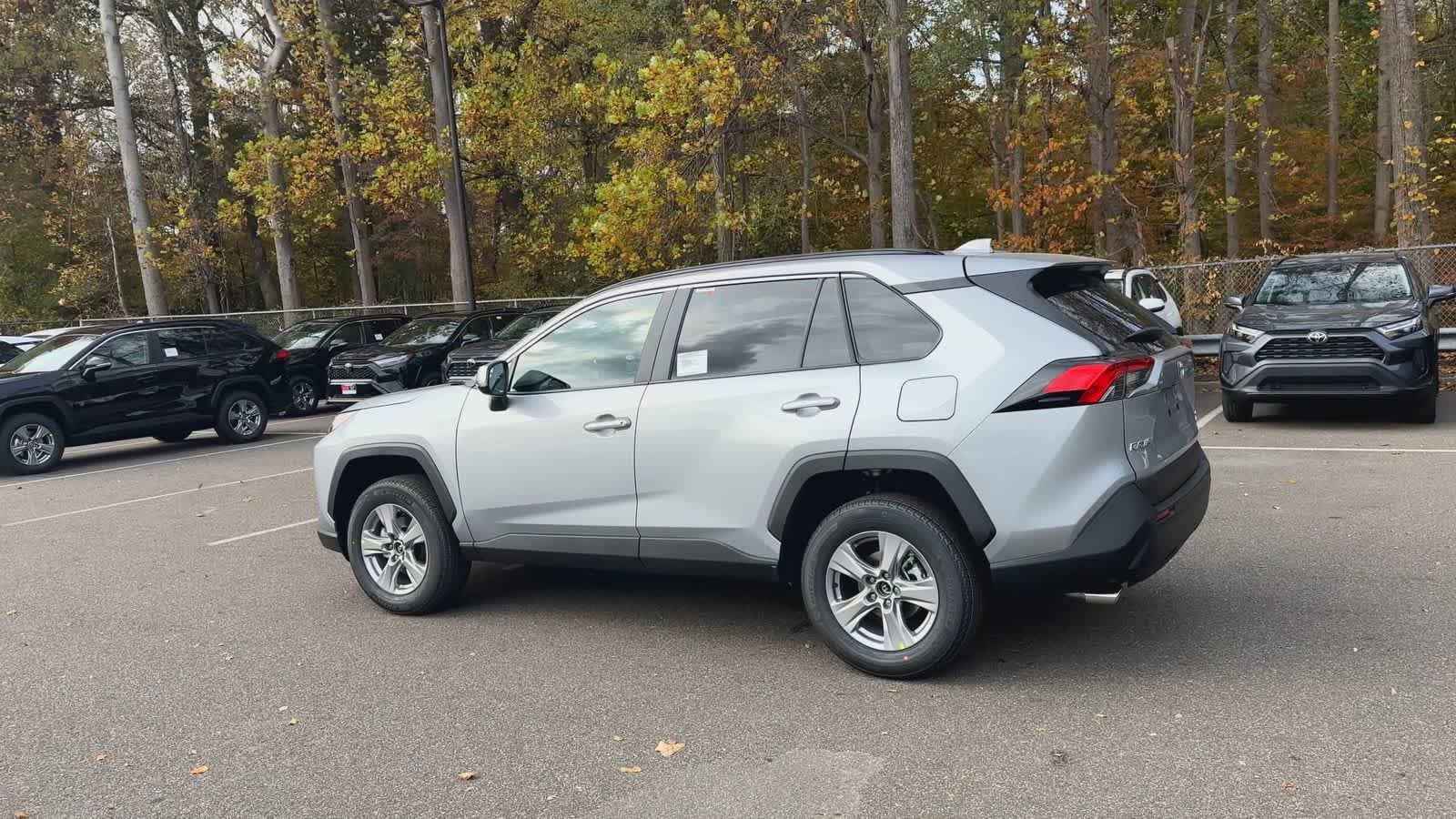 Thumbnail: 2025 Toyota RAV4 - 6